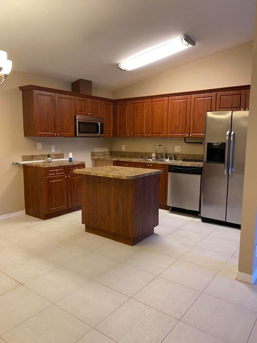 b-4302 Woodstock Dr, West Palm Beach, FL, 33409-2997 | Card Image