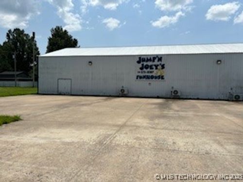 1008 D St, Commerce, OK, 74339-3118 | Card Image