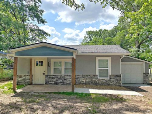 1411 Summit St, Lawrence, KS, 66044-3661 | Card Image