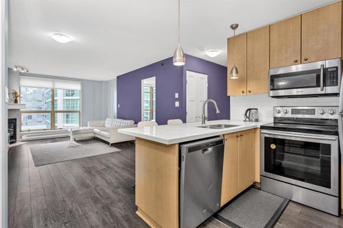1104-819 Hamilton St, Vancouver, BC, V6B6M2 | Card Image