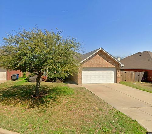3112 Eastcrest Court, Fort Worth, TX, 76105 | Card Image