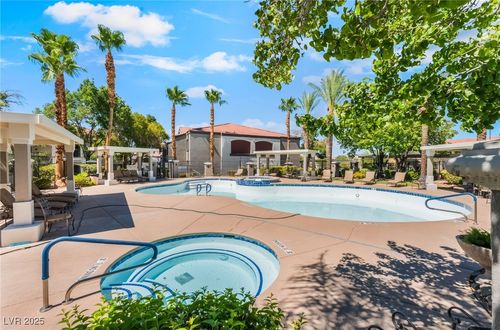 unit-524-950 Seven Hills Dr, Henderson, NV, 89052-4329 | Card Image