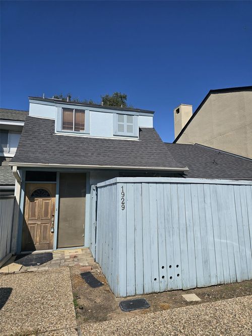 1929 Clipper Ct, Willis, TX, 77318-8408 | Card Image