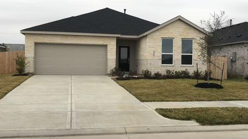 421 Robin St, Angleton, TX, 77515-5672 | Card Image