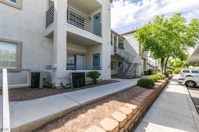 2060 - 3318 N Decatur Boulevard, Condo with 2 bedrooms, 2 bathrooms and null parking in Las Vegas NV | Image 2