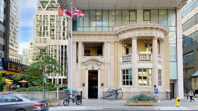 1910 - 426 University Ave, Condo with 1 bedrooms, 1 bathrooms and null parking in Toronto ON | Image 3