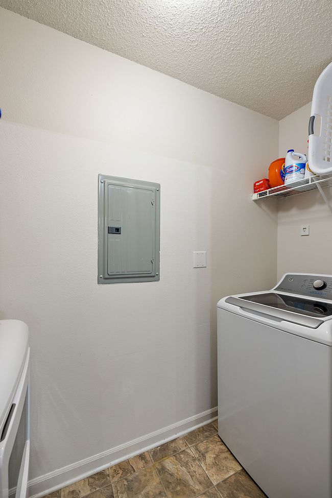 12303 Pinehurst Ln, Condo with 2 bedrooms, 2 bathrooms and null parking in Grand Blanc MI | Image 33