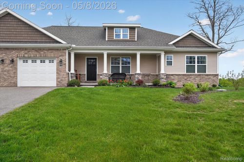 28-5847 Scenic Bluff Dr, Brighton, MI, 48116-3600 | Card Image