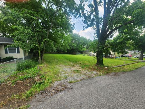 300 Hickory St, Madison, TN, 37115-3921 | Card Image