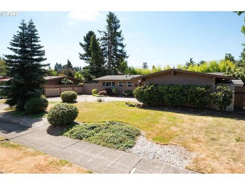 13540 Ne Sacramento St, Portland, OR, 97230-3031 | Card Image