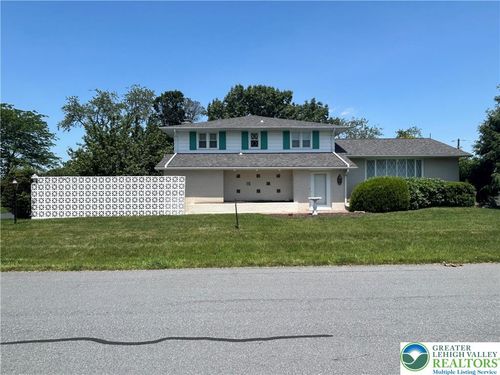 4941 Glenview St, Schnecksville, PA, 18078-2341 | Card Image