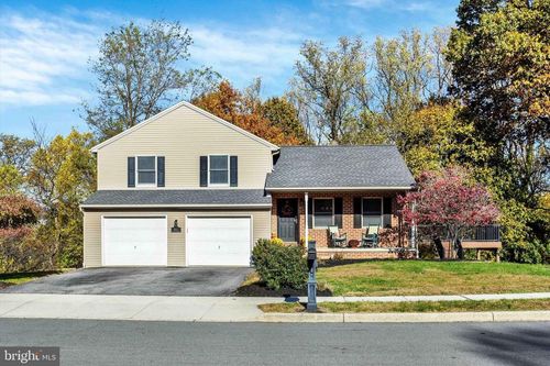 502 Skyline Rd, NEW CUMBERLAND, PA, 17070-2834 | Card Image