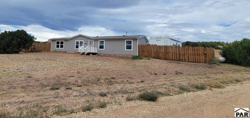 27 Choctaw Dr, Walsenburg, CO, 81089-9532 | Card Image