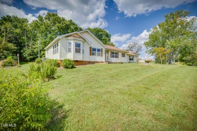 1925 Old Stage Road, House other with 3 bedrooms, 2 bathrooms and null parking in Greeneville TN | Image 2