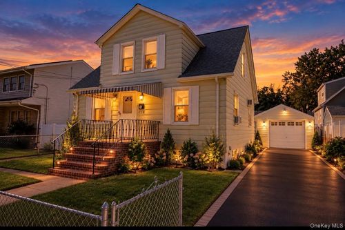 234 Keller Avenue, Hempstead, NY, 11003 | Card Image