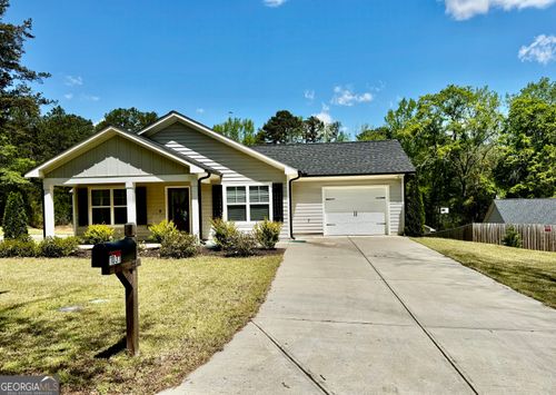 1037 E Doyle St, Toccoa, GA, 30577-2945 | Card Image