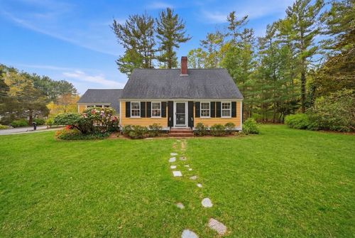 34 Winter St, Duxbury, MA, 02332-4710 | Card Image