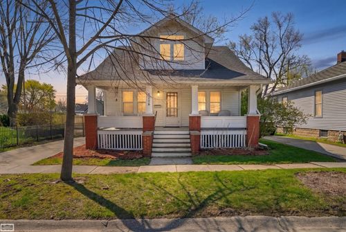 1226 Young St, Port Huron, MI, 48060-4310 | Card Image