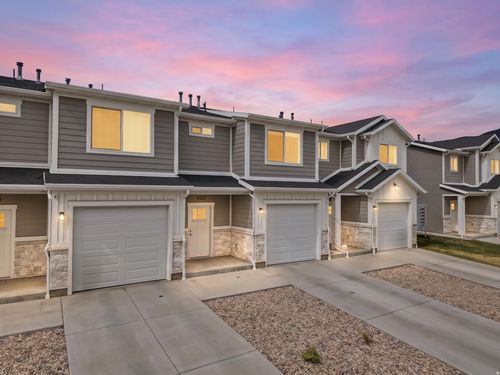 428 E 1625 N, North Ogden, UT, 84404-3402 | Card Image