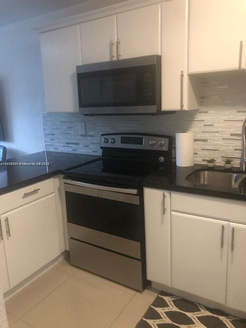 308f-550 Sw 115th Ave, Miami, FL, 33174-3720 | Card Image