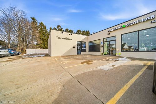 7211 Center St, Mentor, OH, 44060-4907 | Card Image