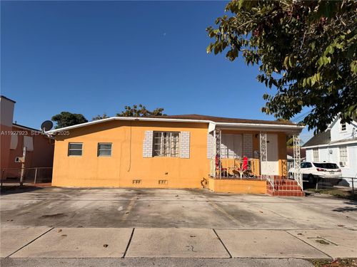 1-1020 Nw 33rd Ave, Miami, FL, 33125-3946 | Card Image