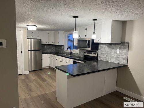 a-461 Lomax St, Idaho Falls, ID, 83401-2618 | Card Image