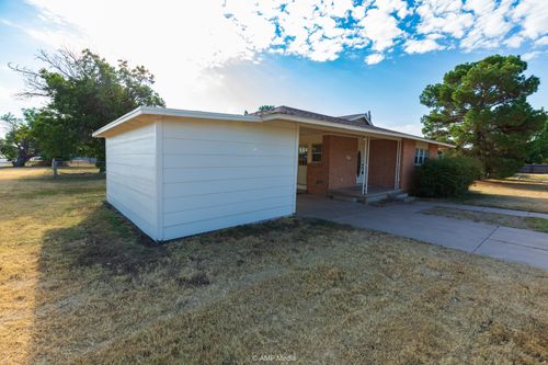 451 Nw Avenue F, Hamlin, TX, 79520-3017 | Card Image