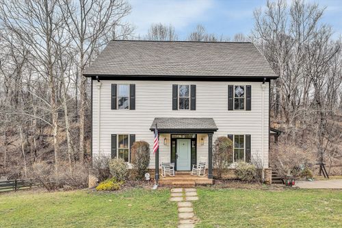7908 Forest Creek Dr, Roanoke, VA, 24018-5872 | Card Image
