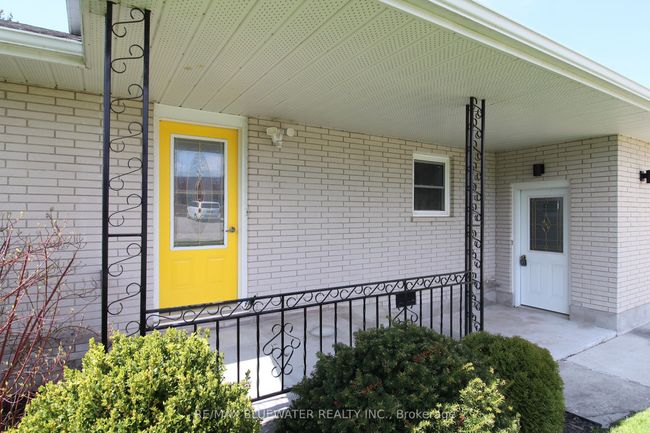 45 John St N, House other with 3 bedrooms, 2 bathrooms and 4 parking in Zurich ON | Image 6