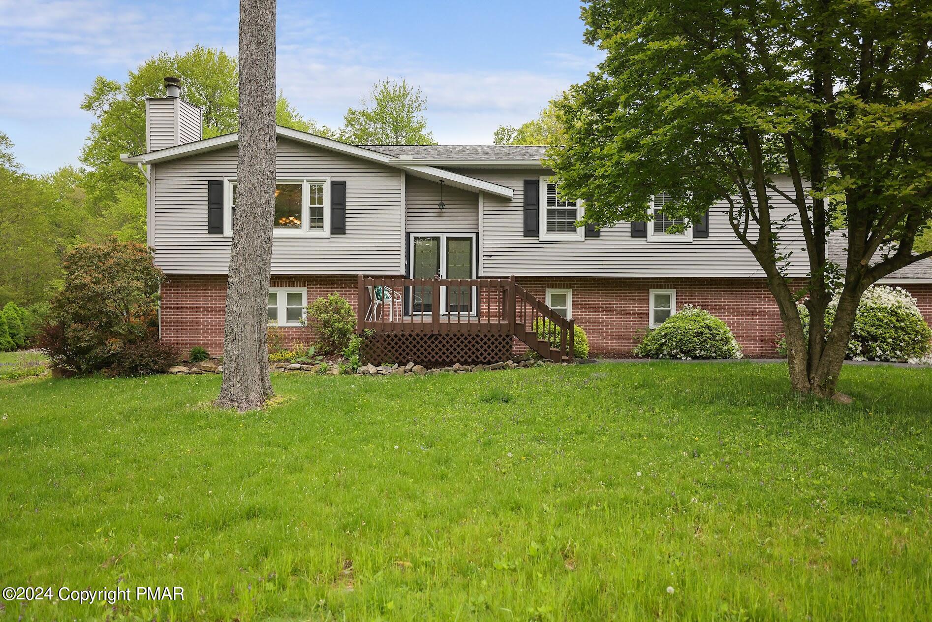 Iroquois St, Tobyhanna, PA 18466