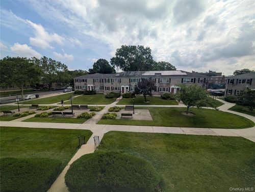 70b-15048 Jewel Avenue, New York, NY, 11367 | Card Image