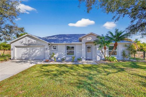 921 47th Ave Ne, NAPLES, FL, 34120-0421 | Card Image