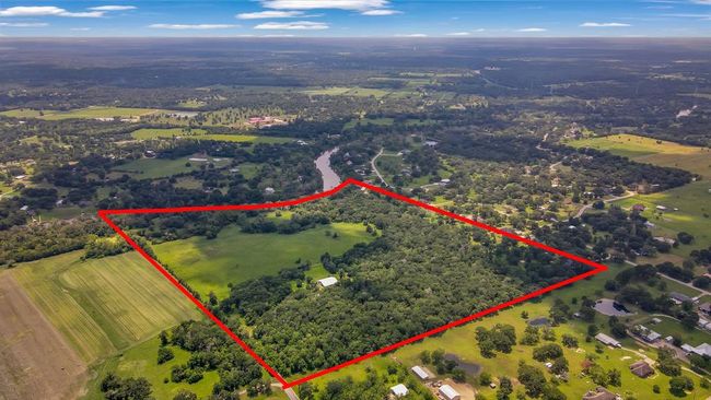 250 County Road 498, Home with 3 bedrooms, 2 bathrooms and 6 parking in Sweeny TX | Image 25