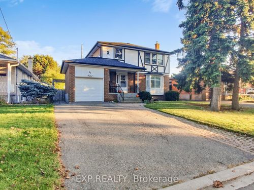22 Chestnut Ave, Brampton, ON, L6X2A5 | Card Image