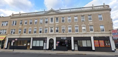 3250 N Pulaski Rd, Chicago, IL, 60641-4701 | Card Image