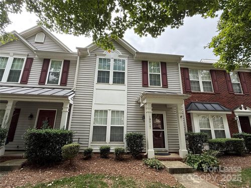 19017 Coachmans Trce, Cornelius, NC, 28031-9348 | Card Image