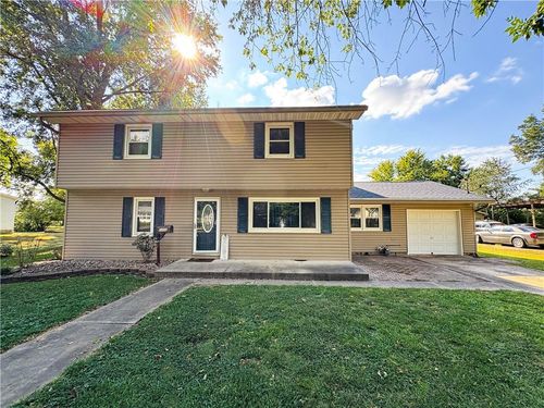 1406 S Warren Ave, Sedalia, MO, 65301-5265 | Card Image