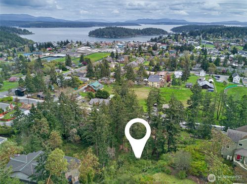 365 Marguerite Pl, Friday Harbor, WA, 98250-9607 | Card Image