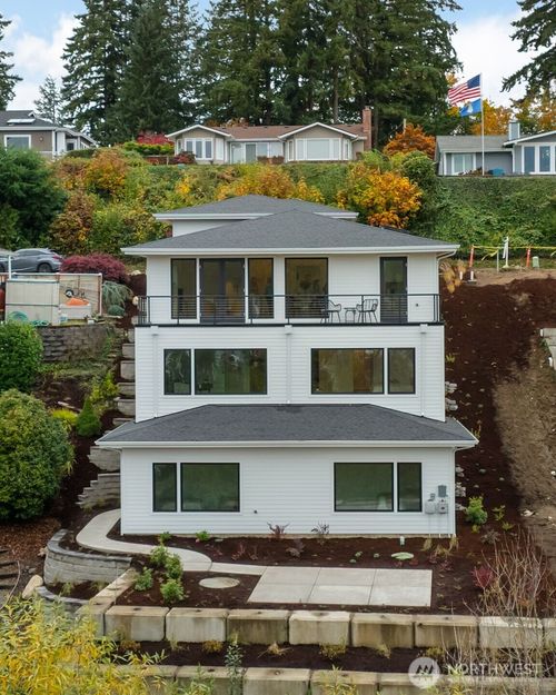 8307 Bayridge Ave, Gig Harbor, WA, 98332-1878 | Card Image