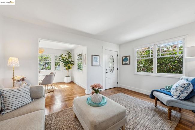 1040 Camelia St, House other with 2 bedrooms, 1 bathrooms and null parking in Berkeley CA | Image 9