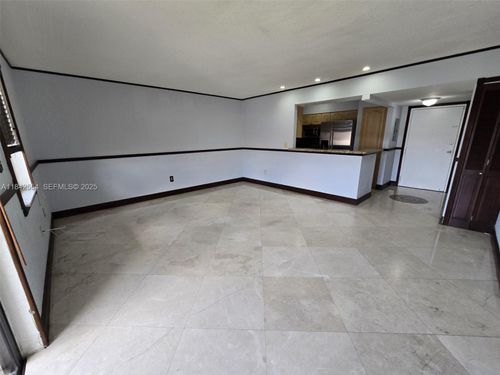 apt-307-8425 Nw 8th St, Miami, FL, 33126-3773 | Card Image