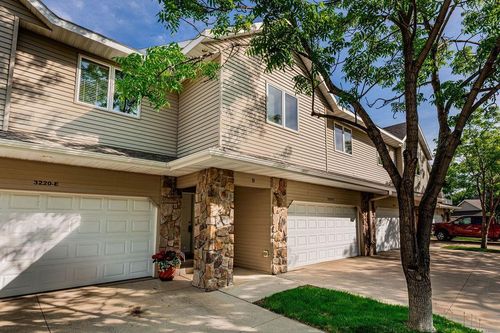 d-3220 40th Ave S, Fargo, ND, 58104-4411 | Card Image