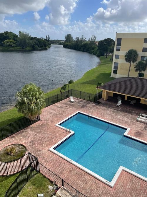 apt-511-6575 W Oakland Park Blvd, Lauderhill, FL, 33313-1145 | Card Image