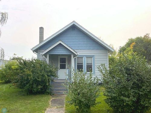 412 3rd Ave W, Halstad, MN, 56548-7703 | Card Image