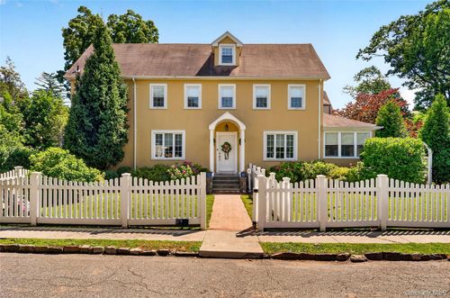 2 Stewart Ave, Eastchester, NY, 10707-1718 | Card Image