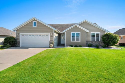 1454 Navigator Way, HOBART, WI, 54115 | Card Image