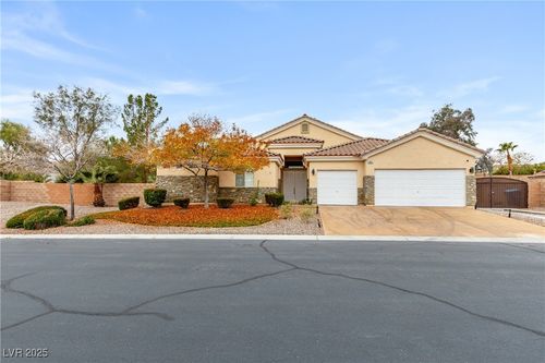6311 Buzz Aldrin Dr, Las Vegas, NV, 89149-1389 | Card Image