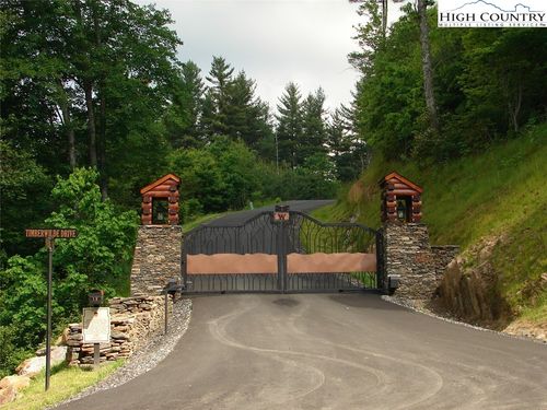 29 Timberwilde Ct, Laurel Springs, NC, 28644 | Card Image