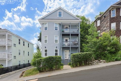 15 Stanton St, Worcester, MA, 01605-2825 | Card Image